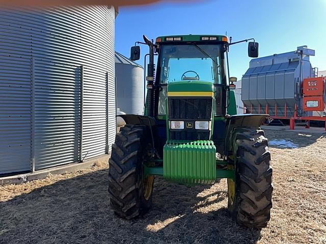 Image of John Deere 7710 equipment image 2