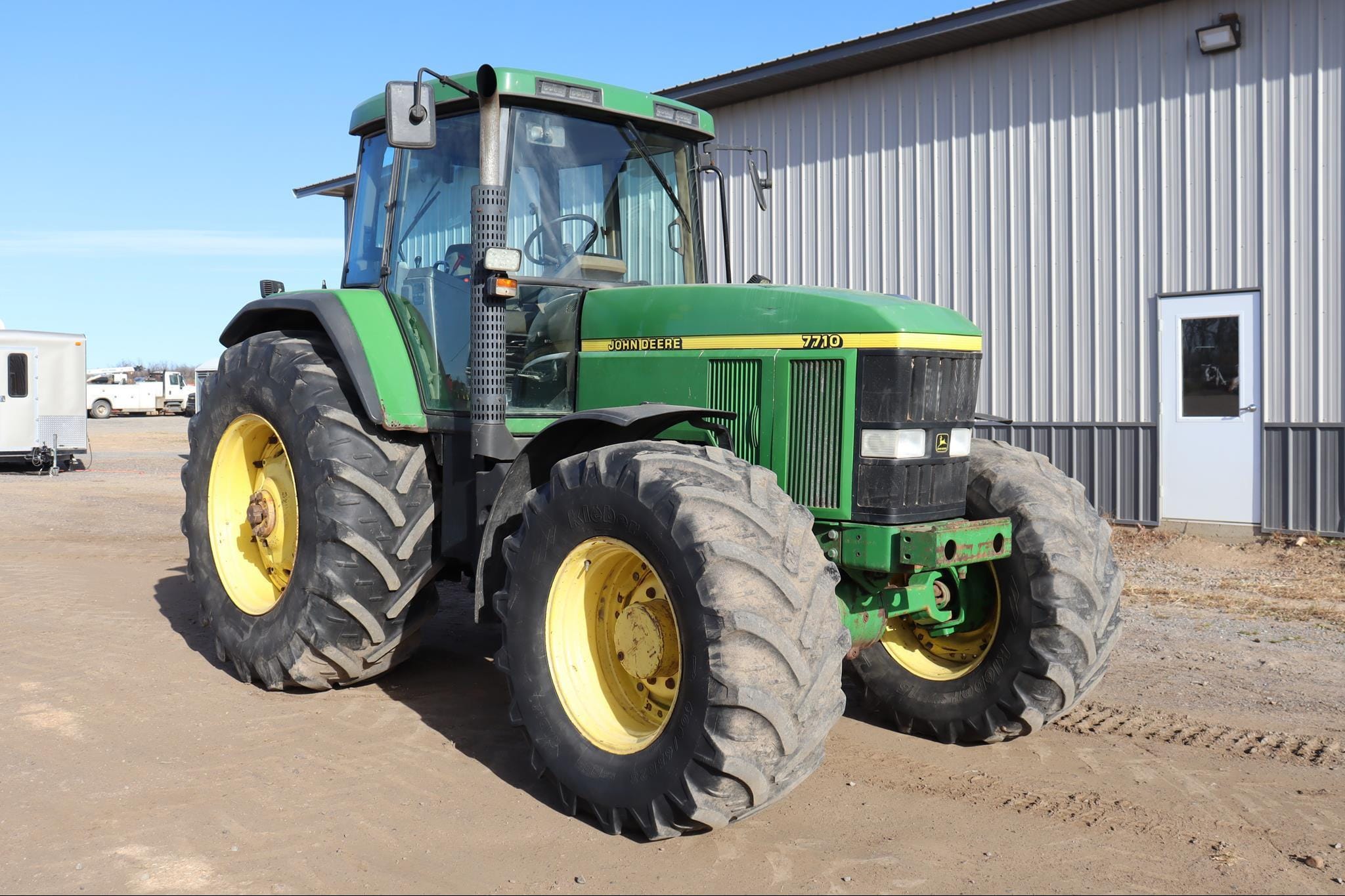 1997 John Deere 7710 Equipment Image0