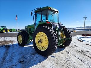 Main image John Deere 7710 3