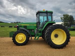 1997 John Deere 7810 Image