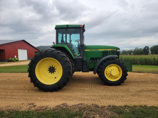 Image of John Deere 7810 equipment image 1