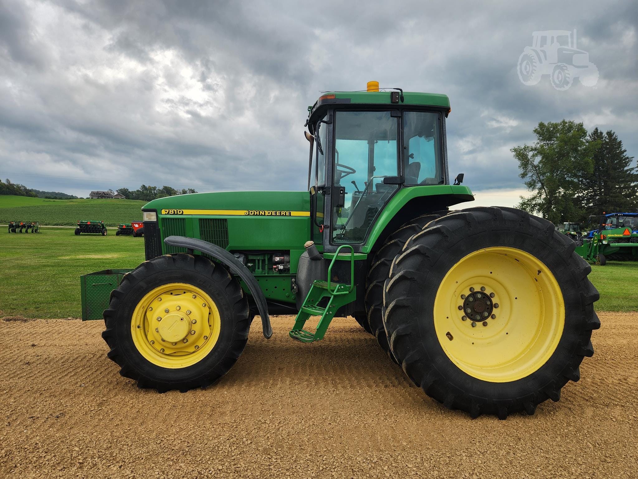1997 John Deere 7810 Equipment Image0