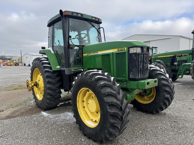 Image of John Deere 7810 equipment image 2