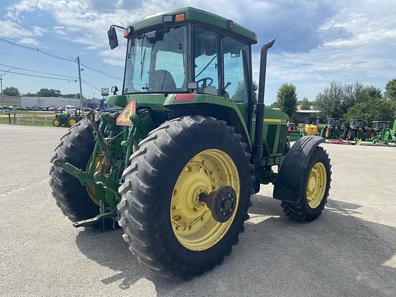 Image of John Deere 7810 equipment image 3