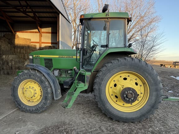 1997 John Deere 7810 Equipment Image0