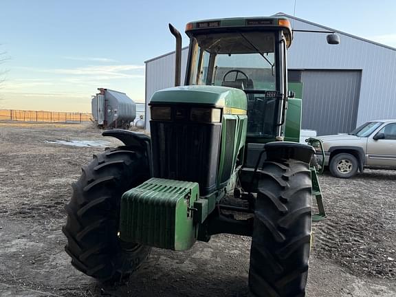 Image of John Deere 7810 equipment image 2