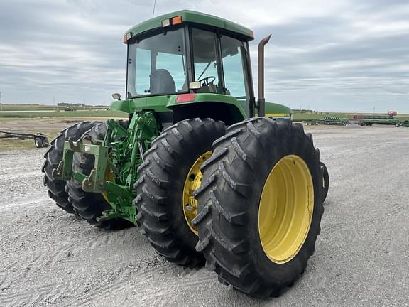 Image of John Deere 7810 equipment image 3