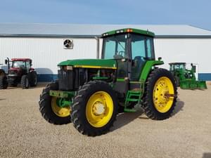 1997 John Deere 7810 Image