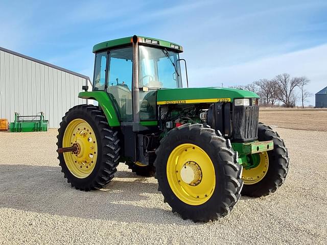 Image of John Deere 7810 equipment image 2