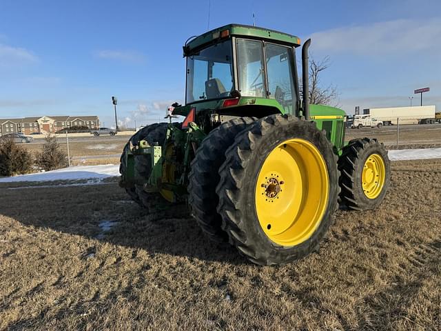 Image of John Deere 7810 equipment image 4