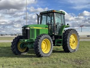 1997 John Deere 7810 Image