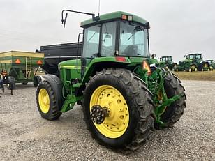 Main image John Deere 7810 3