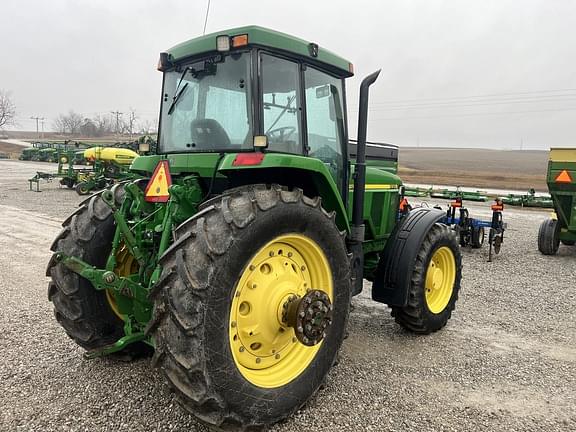 Image of John Deere 7810 equipment image 4