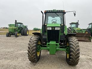 Main image John Deere 7810 8