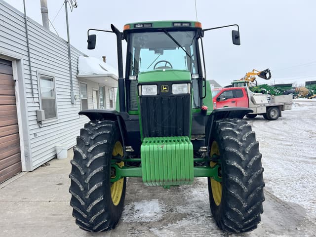 Image of John Deere 7810 equipment image 2