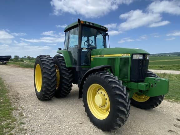 Image of John Deere 7810 equipment image 2