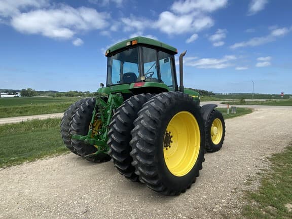 Image of John Deere 7810 equipment image 4