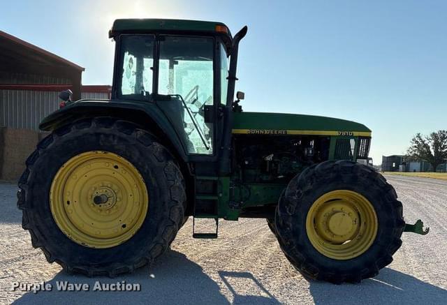 Image of John Deere 7810 equipment image 3