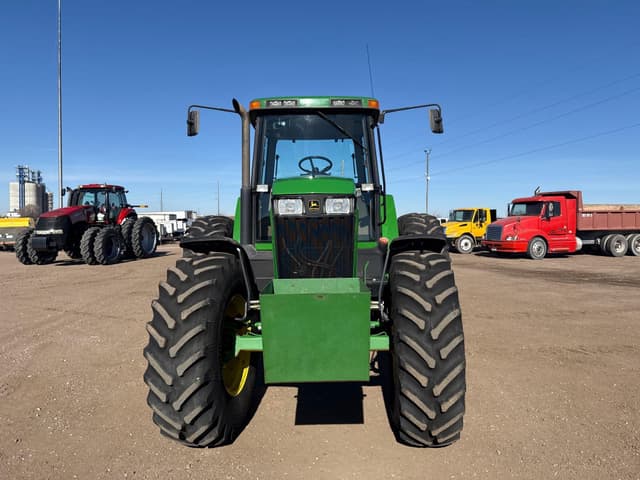 Image of John Deere 7810 equipment image 4