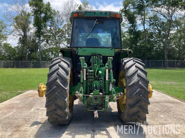 Image of John Deere 7810 equipment image 2