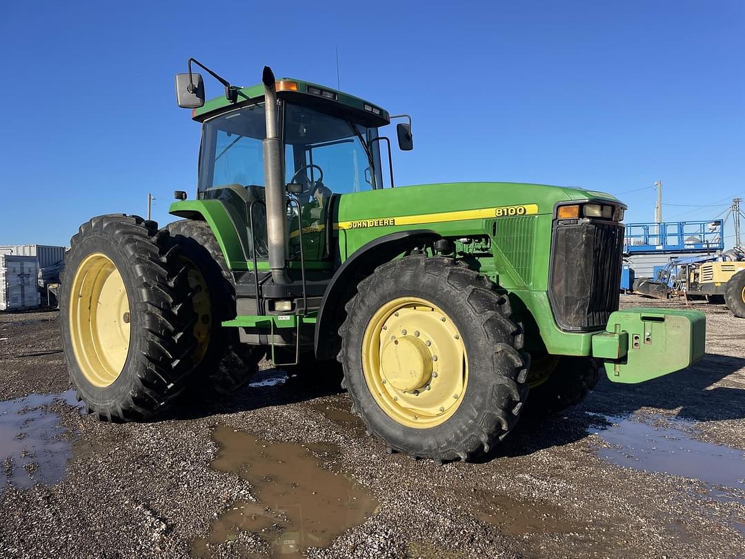 Image of John Deere 8100 Primary image