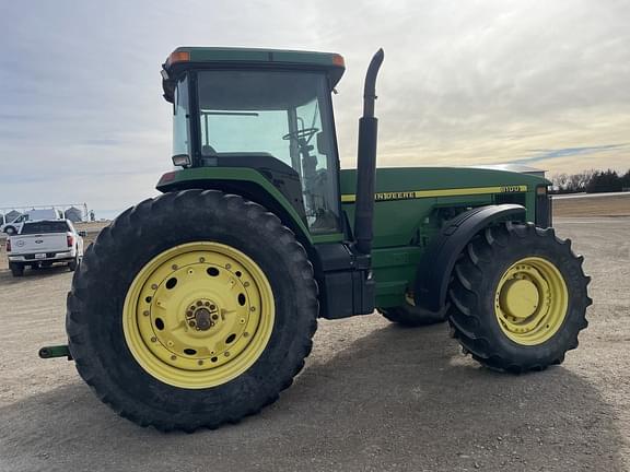 Image of John Deere 8100 equipment image 3