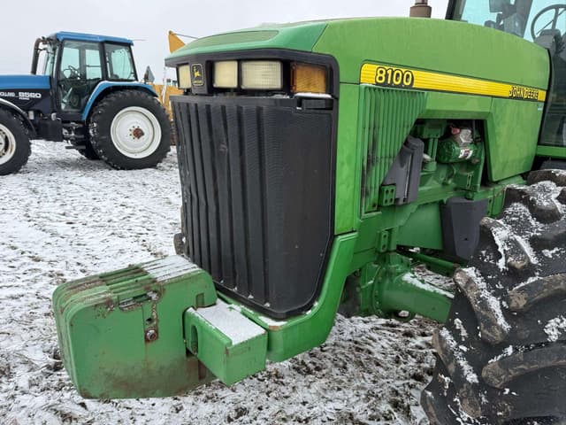 Image of John Deere 8100 equipment image 4