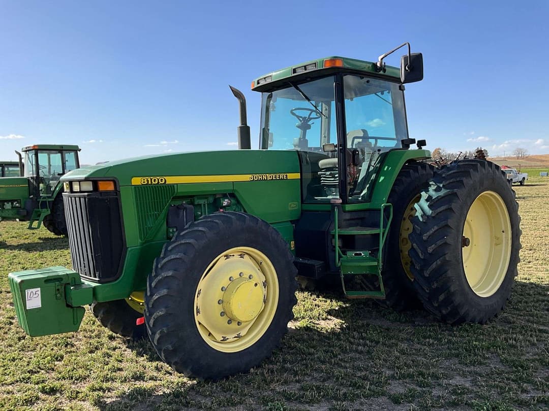 Image of John Deere 8100 Primary image