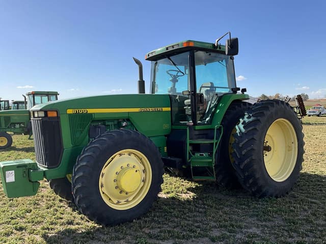 Image of John Deere 8100 equipment image 1