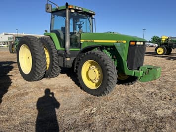 Main image John Deere 8200