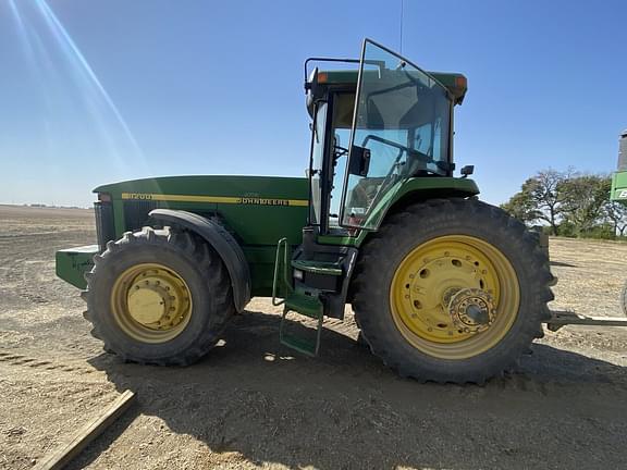 Image of John Deere 8200 equipment image 1