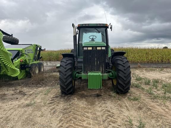 Image of John Deere 8200 equipment image 4