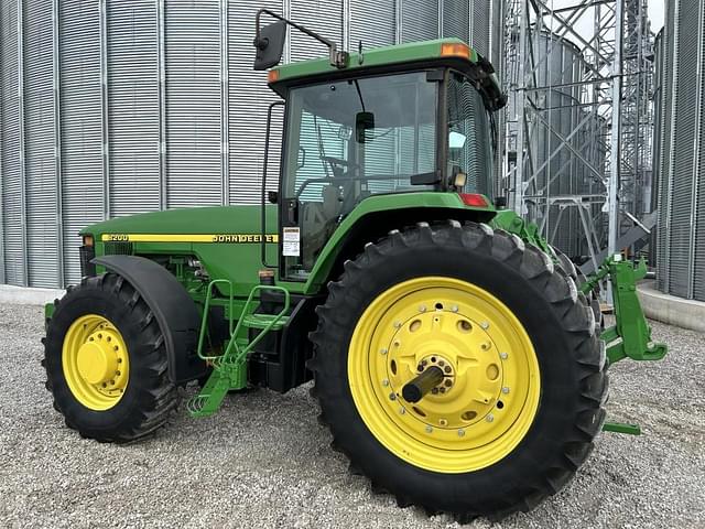 Image of John Deere 8200 equipment image 4