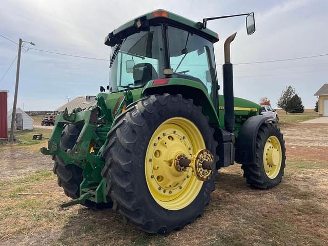 Image of John Deere 8200 equipment image 3