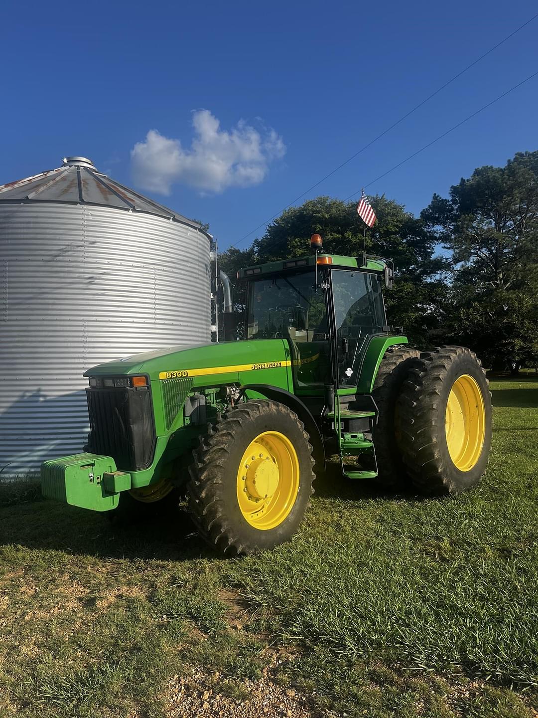 Image of John Deere 8300 Primary image