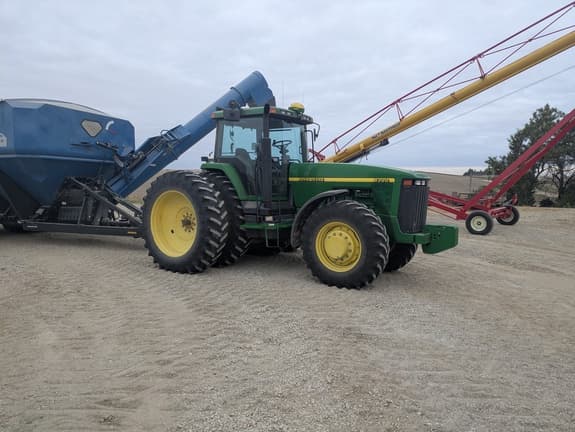 Image of John Deere 8300 equipment image 2