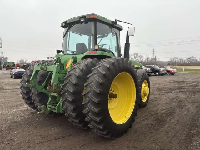 Image of John Deere 8300 equipment image 4