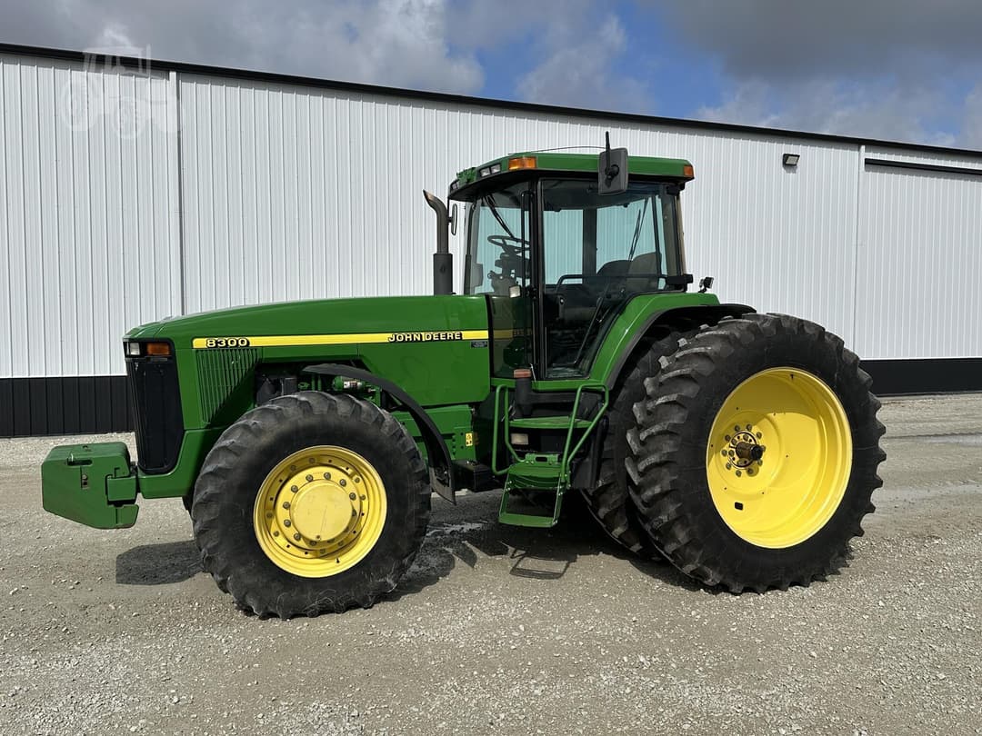 Image of John Deere 8300 Primary image