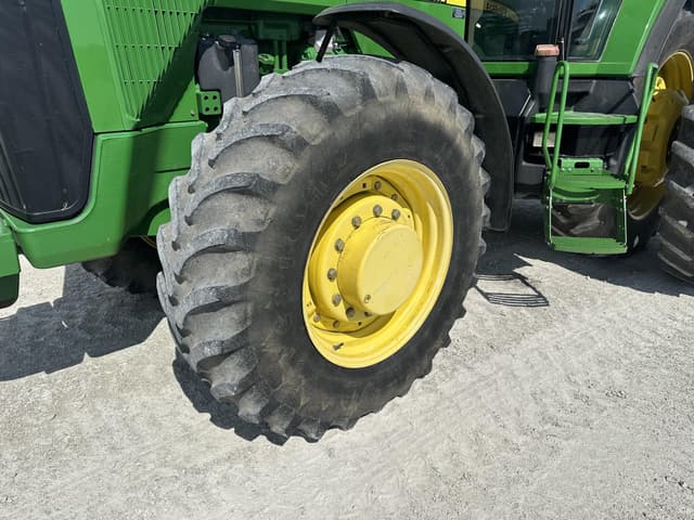 Image of John Deere 8300 equipment image 4