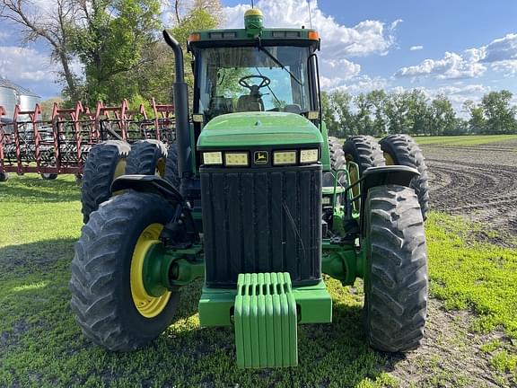Image of John Deere 8300 equipment image 2