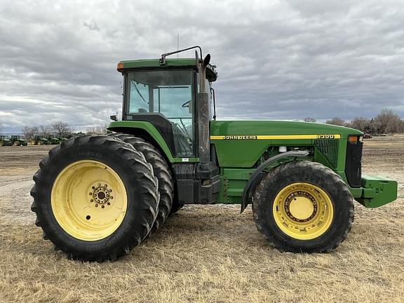 Image of John Deere 8300 equipment image 4