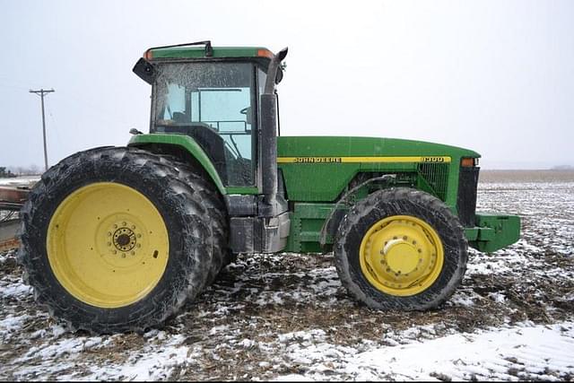 Image of John Deere 8300 equipment image 4