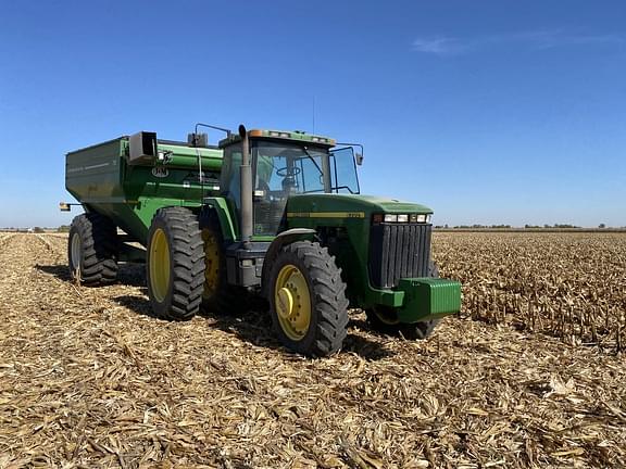 Image of John Deere 8300 equipment image 4