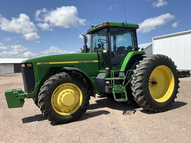 Image of John Deere 8300 equipment image 4
