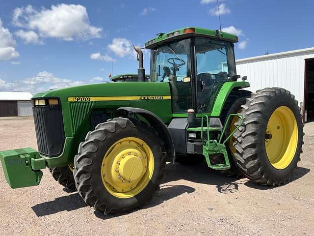 Image of John Deere 8300 equipment image 2