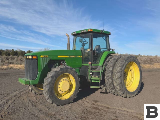 Image of John Deere 8300 equipment image 1