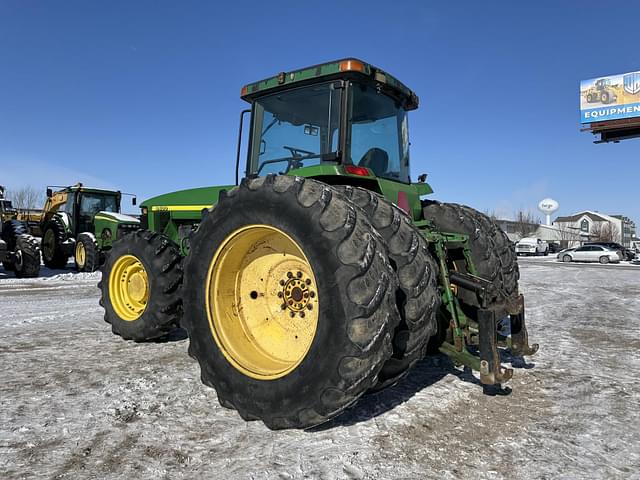 Image of John Deere 8400 equipment image 4