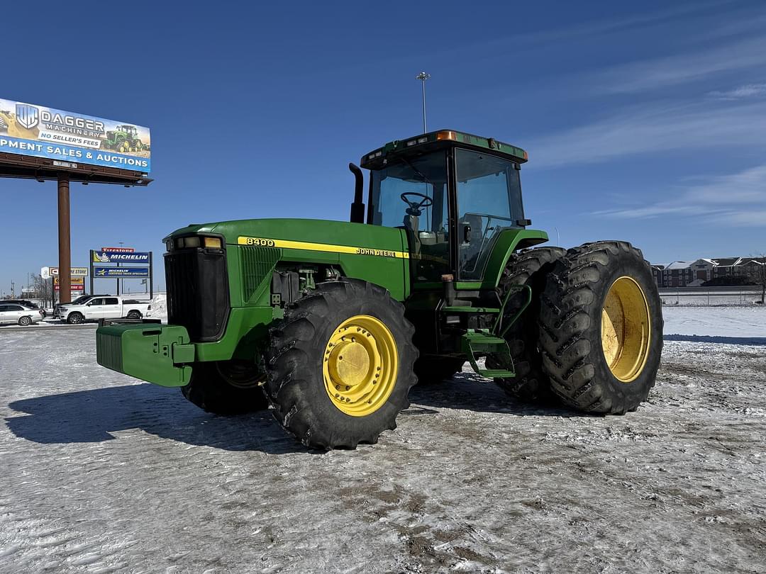 Image of John Deere 8400 Primary image