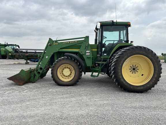 Image of John Deere 8400 equipment image 1