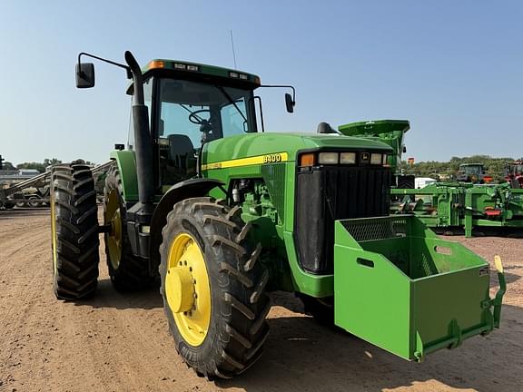 Image of John Deere 8400 Primary image